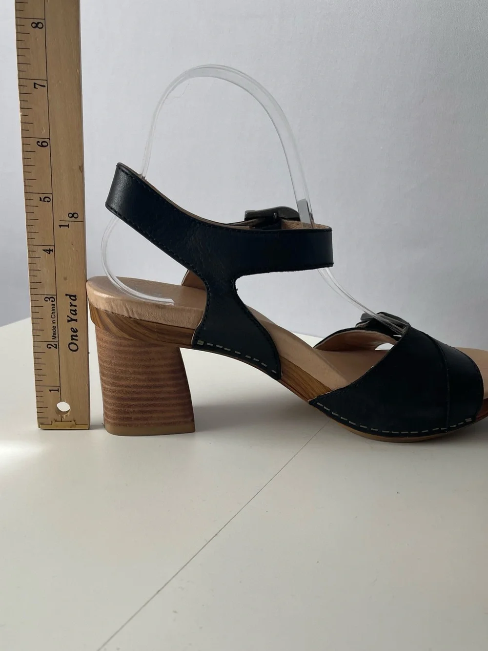 Dansko Anna Block Heel Sandal Black Leather 38